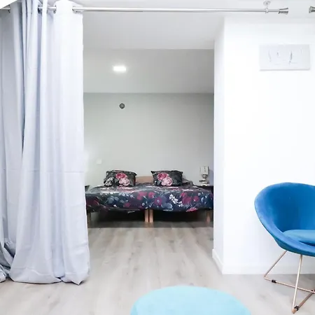 Souplex Sur Le Port Des Sables Pour 4 Personnes Ле-Сабль-д’Олон